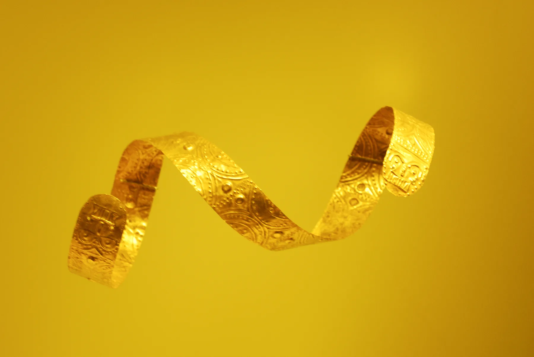 Bracelet en or précolombien