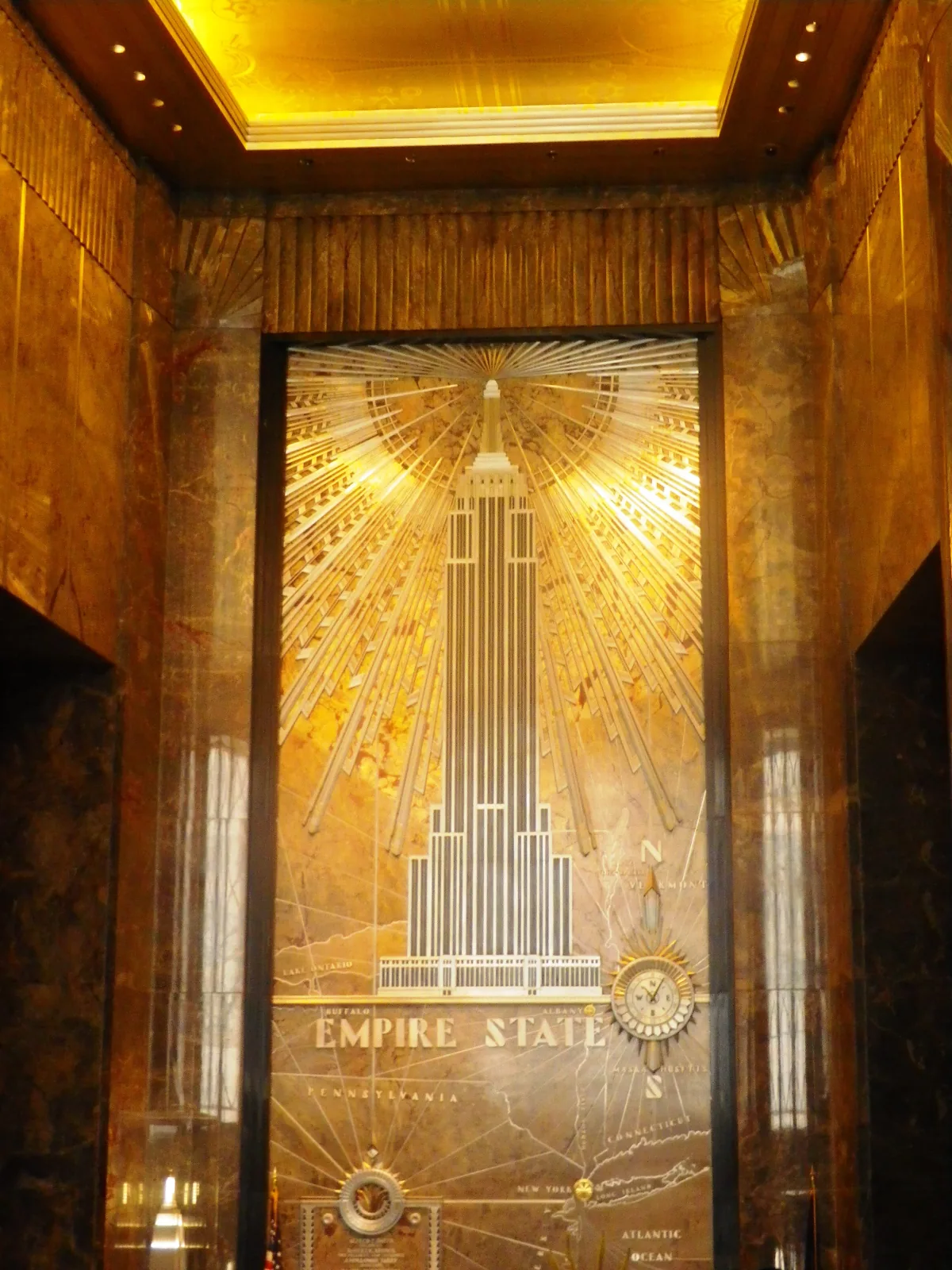 Mural art déco do lobby